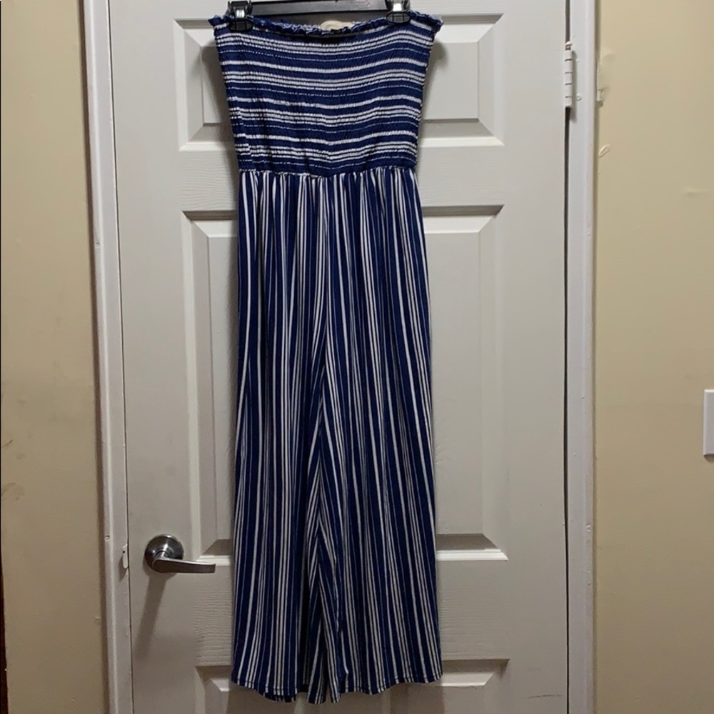 💚 Blue and white strapless jumpsuit